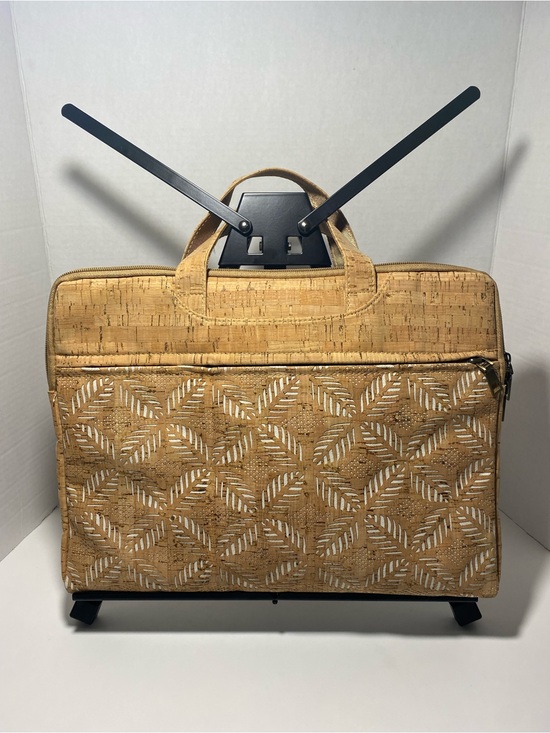 Handbags - Women’s Cork Bag Leaf Pattern laser-cut Computer/iPad Natural Like New